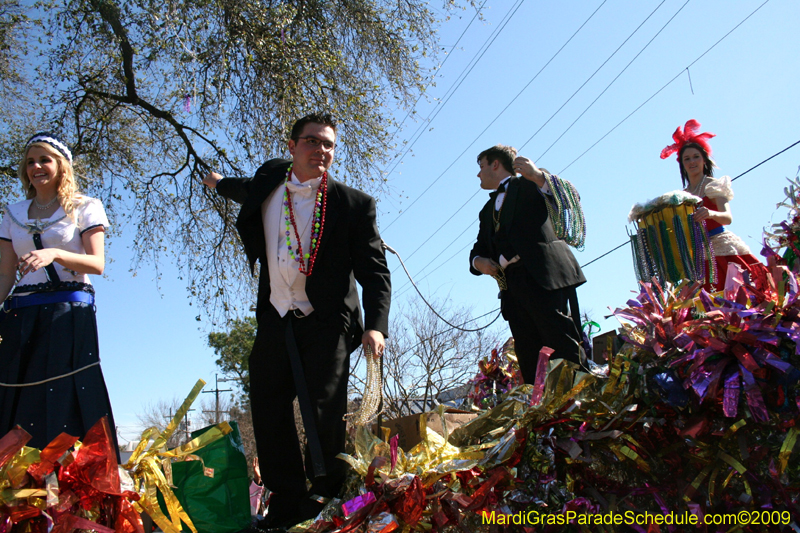 2009-Krewe-of-Mid-City-presents-Parrotheads-in-Paradise-Mardi-Gras-New-Orleans-0232