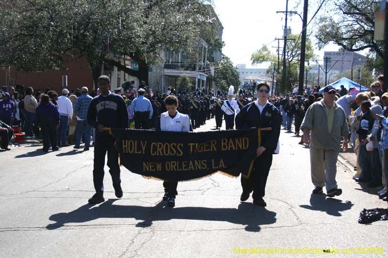 2009-Krewe-of-Mid-City-presents-Parrotheads-in-Paradise-Mardi-Gras-New-Orleans-0234