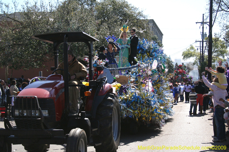 2009-Krewe-of-Mid-City-presents-Parrotheads-in-Paradise-Mardi-Gras-New-Orleans-0241