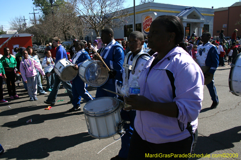 2009-Krewe-of-Mid-City-presents-Parrotheads-in-Paradise-Mardi-Gras-New-Orleans-0247