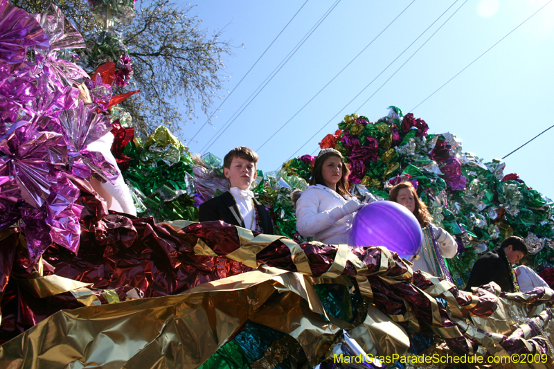 2009-Krewe-of-Mid-City-presents-Parrotheads-in-Paradise-Mardi-Gras-New-Orleans-0254