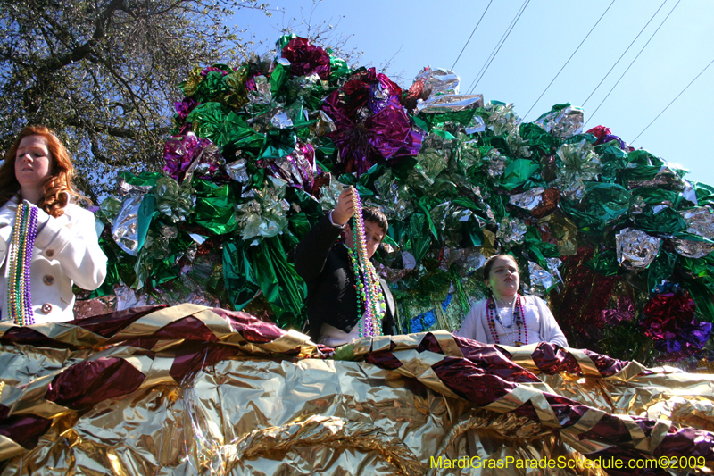 2009-Krewe-of-Mid-City-presents-Parrotheads-in-Paradise-Mardi-Gras-New-Orleans-0256