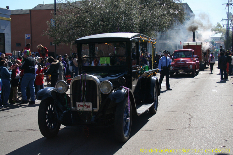 2009-Krewe-of-Mid-City-presents-Parrotheads-in-Paradise-Mardi-Gras-New-Orleans-0259