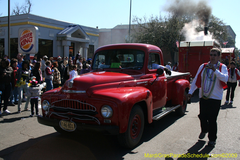 2009-Krewe-of-Mid-City-presents-Parrotheads-in-Paradise-Mardi-Gras-New-Orleans-0260