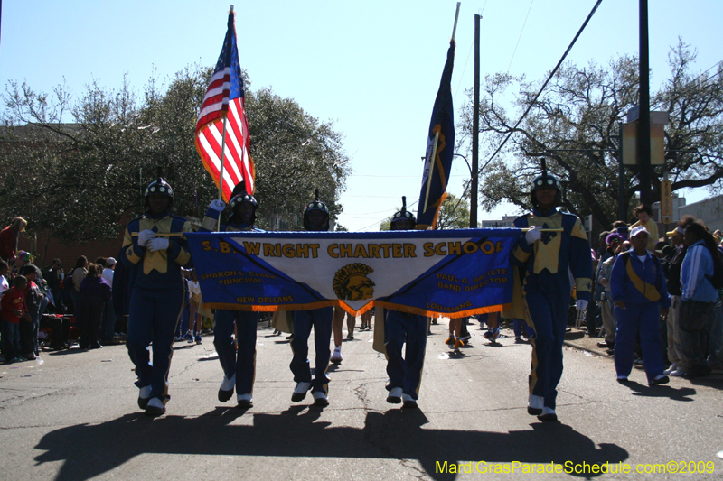 2009-Krewe-of-Mid-City-presents-Parrotheads-in-Paradise-Mardi-Gras-New-Orleans-0275