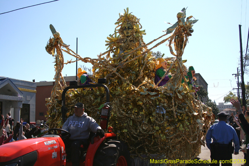 2009-Krewe-of-Mid-City-presents-Parrotheads-in-Paradise-Mardi-Gras-New-Orleans-0286