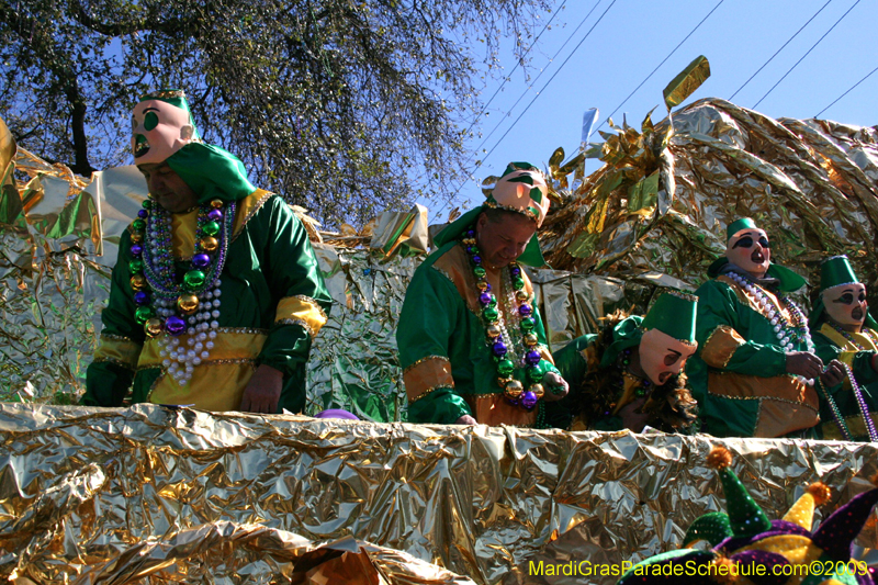 2009-Krewe-of-Mid-City-presents-Parrotheads-in-Paradise-Mardi-Gras-New-Orleans-0289