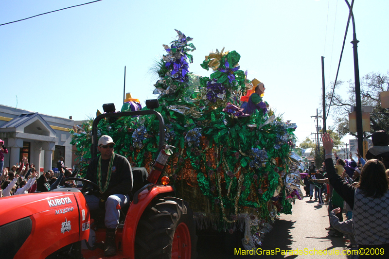 2009-Krewe-of-Mid-City-presents-Parrotheads-in-Paradise-Mardi-Gras-New-Orleans-0324