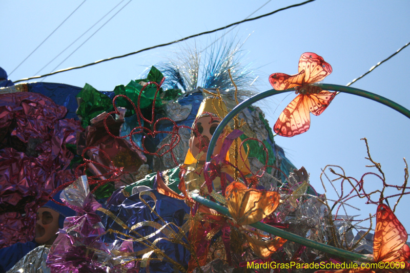 2009-Krewe-of-Mid-City-presents-Parrotheads-in-Paradise-Mardi-Gras-New-Orleans-0368b