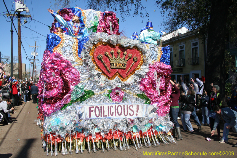 2009-Krewe-of-Mid-City-presents-Parrotheads-in-Paradise-Mardi-Gras-New-Orleans-0369