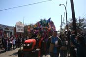 2009-Krewe-of-Mid-City-presents-Parrotheads-in-Paradise-Mardi-Gras-New-Orleans-0356