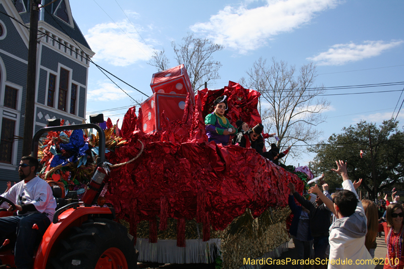 Krewe-of-Mid-City-2010-Mardi-Gras-New-Orleans-Carnival-9106