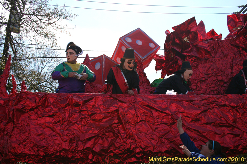 Krewe-of-Mid-City-2010-Mardi-Gras-New-Orleans-Carnival-9108