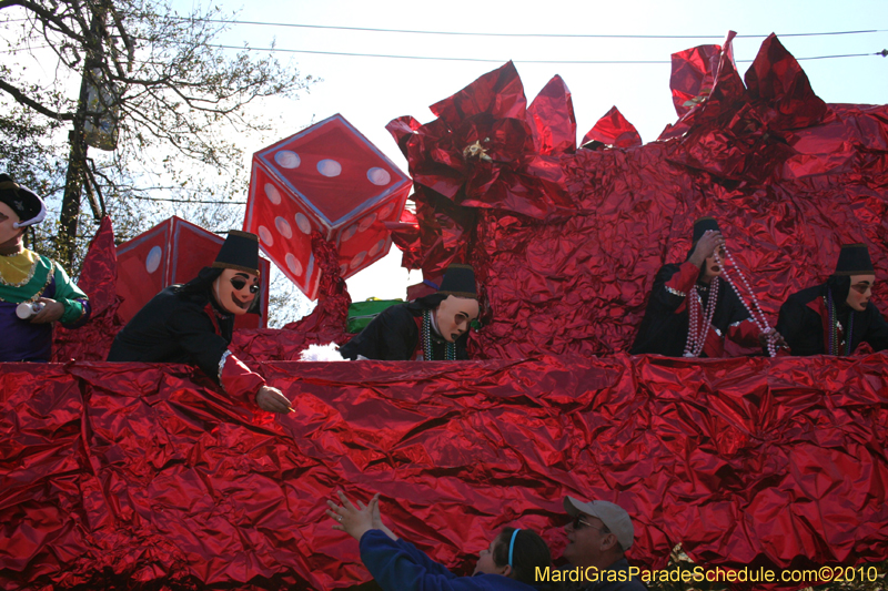 Krewe-of-Mid-City-2010-Mardi-Gras-New-Orleans-Carnival-9109