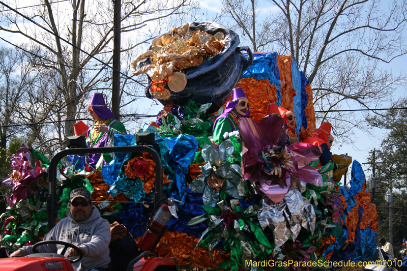 Krewe-of-Mid-City-2010-Mardi-Gras-New-Orleans-Carnival-9124