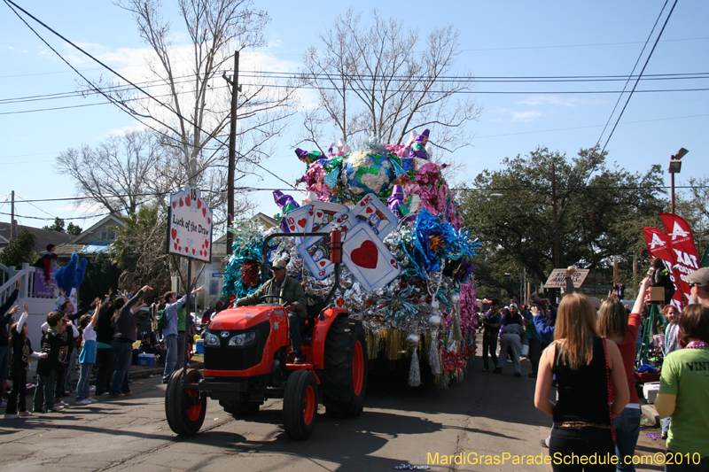 Krewe-of-Mid-City-2010-Mardi-Gras-New-Orleans-Carnival-9152