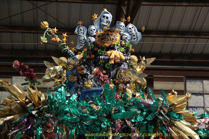 Krewe-of-Mid-City-Den-2013-1088