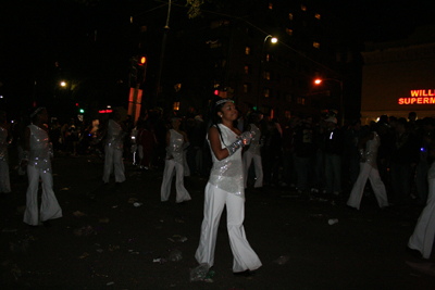 Krewe-of-Muses-2008-Mardi-Gras-New-Orleans-1000