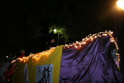 Krewe-of-Muses-2008-Mardi-Gras-New-Orleans-1090