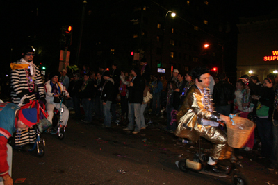 Krewe-of-Muses-2008-Mardi-Gras-New-Orleans-1105