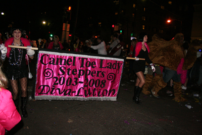 Krewe-of-Muses-2008-Mardi-Gras-New-Orleans-1166