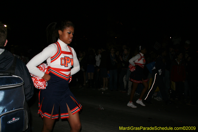 2009-Krewe-of-Muses-New-Orleans-Mardi-Gras-0538