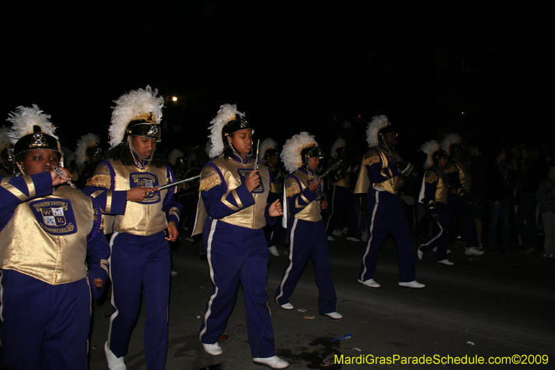 2009-Krewe-of-Muses-New-Orleans-Mardi-Gras-0556