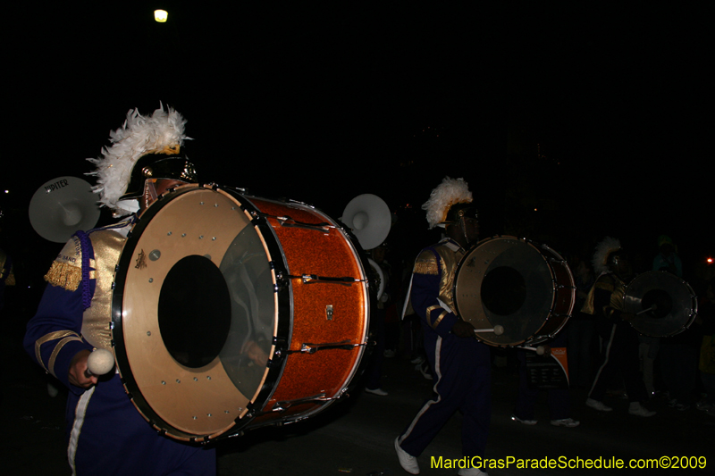 2009-Krewe-of-Muses-New-Orleans-Mardi-Gras-0560