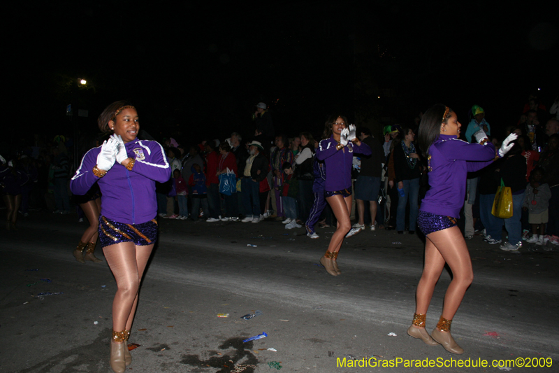 2009-Krewe-of-Muses-New-Orleans-Mardi-Gras-0565