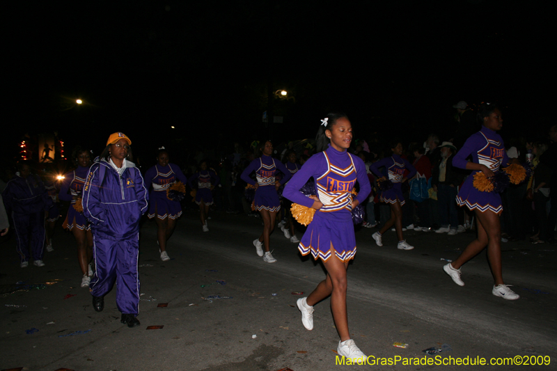 2009-Krewe-of-Muses-New-Orleans-Mardi-Gras-0571