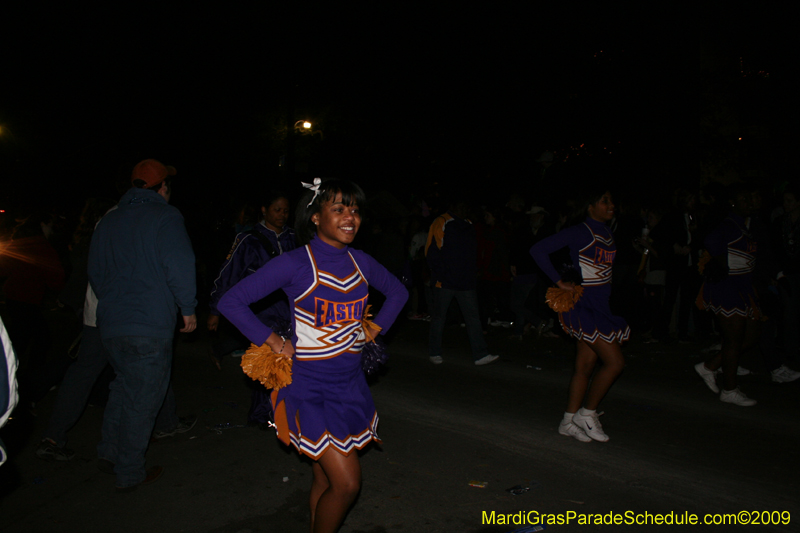 2009-Krewe-of-Muses-New-Orleans-Mardi-Gras-0572