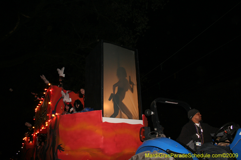 2009-Krewe-of-Muses-New-Orleans-Mardi-Gras-0574