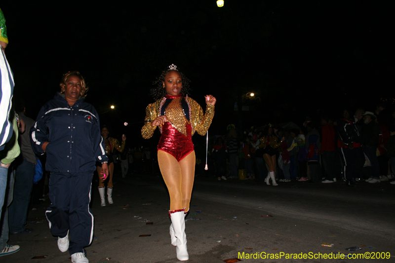 2009-Krewe-of-Muses-New-Orleans-Mardi-Gras-0585