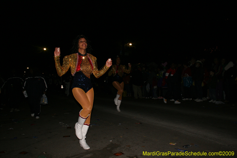 2009-Krewe-of-Muses-New-Orleans-Mardi-Gras-0586