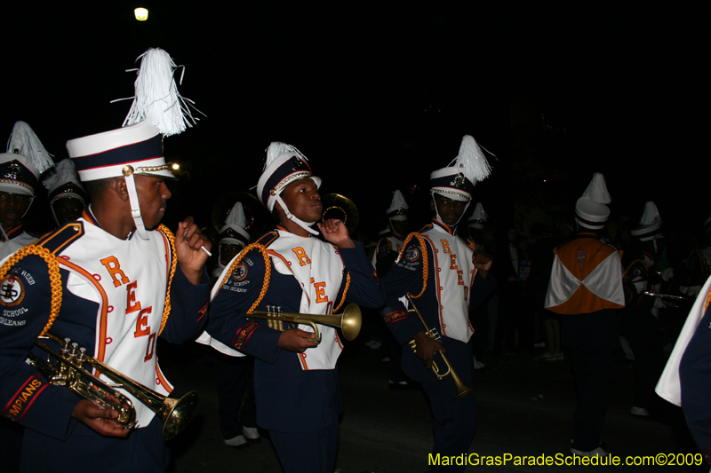 2009-Krewe-of-Muses-New-Orleans-Mardi-Gras-0588