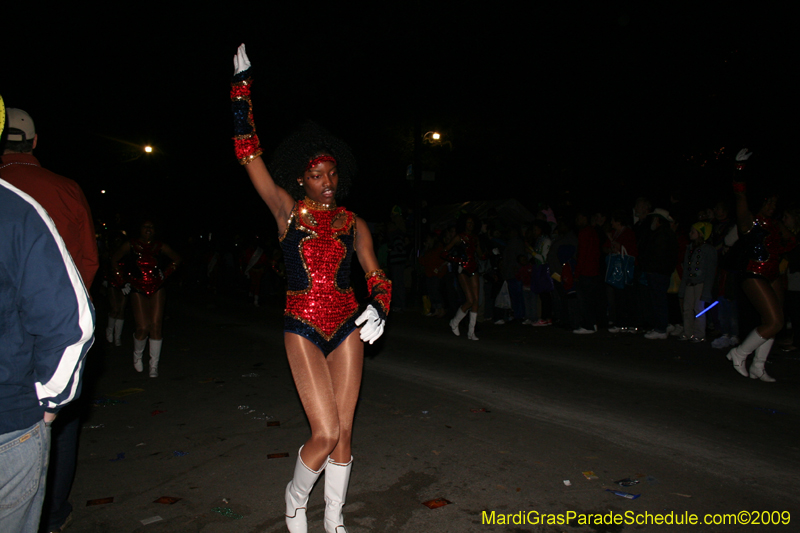 2009-Krewe-of-Muses-New-Orleans-Mardi-Gras-0593