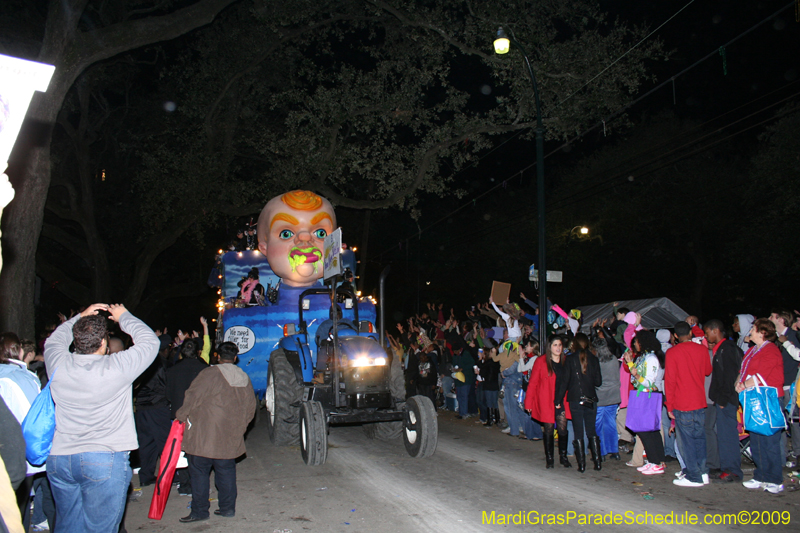 2009-Krewe-of-Muses-New-Orleans-Mardi-Gras-0613