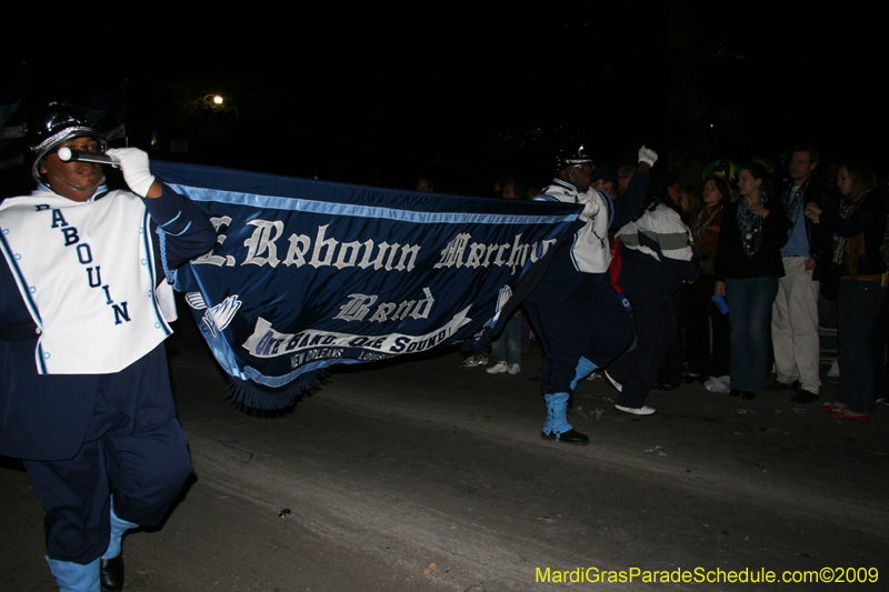 2009-Krewe-of-Muses-New-Orleans-Mardi-Gras-0624