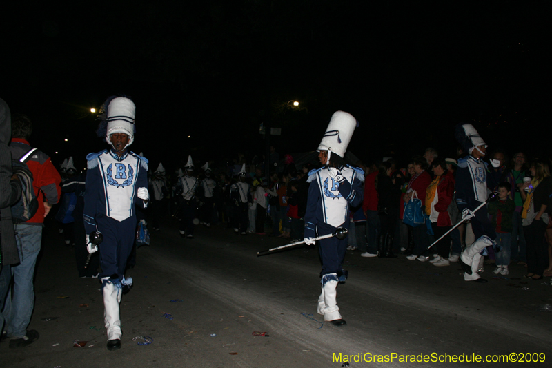 2009-Krewe-of-Muses-New-Orleans-Mardi-Gras-0630