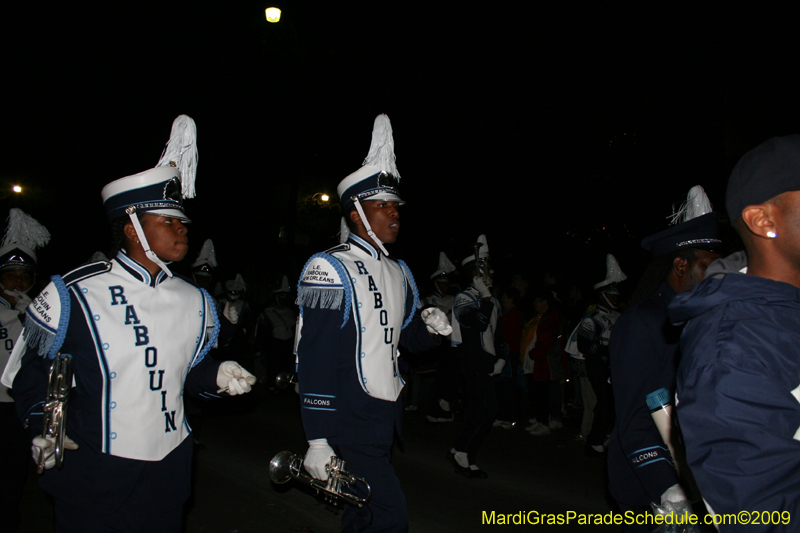 2009-Krewe-of-Muses-New-Orleans-Mardi-Gras-0632