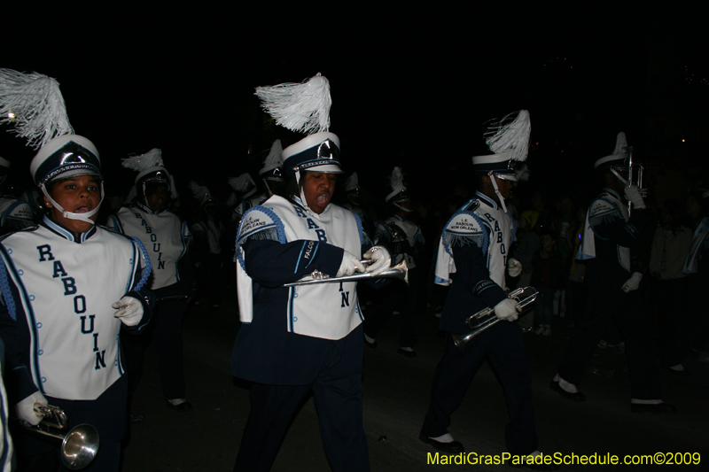 2009-Krewe-of-Muses-New-Orleans-Mardi-Gras-0633