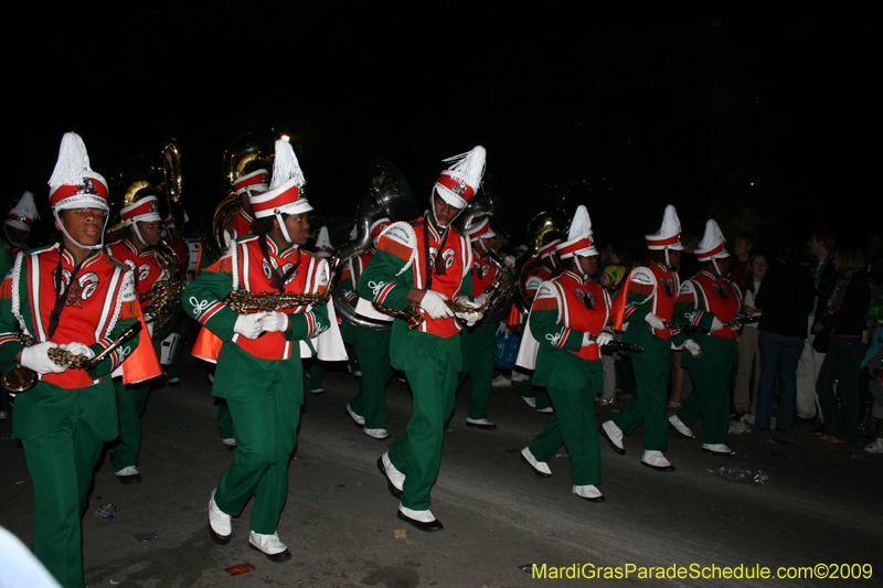 2009-Krewe-of-Muses-New-Orleans-Mardi-Gras-0682