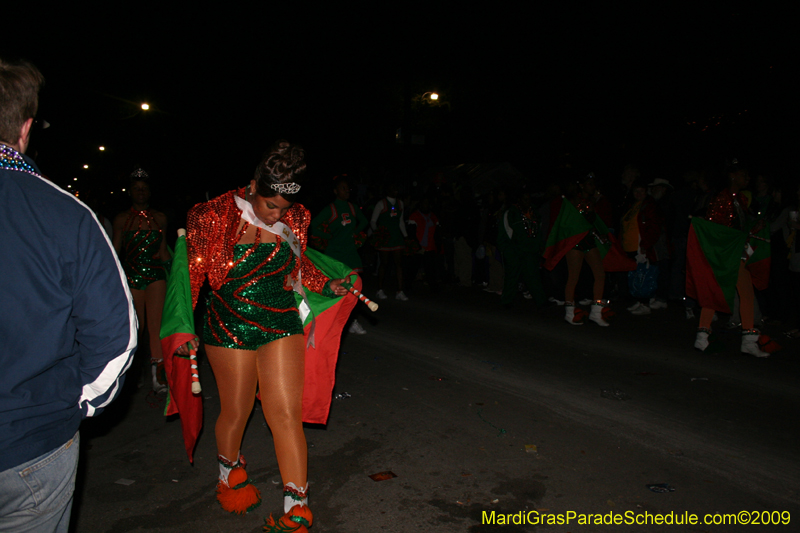 2009-Krewe-of-Muses-New-Orleans-Mardi-Gras-0683