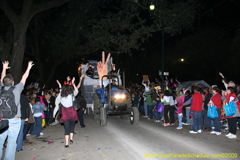 2009-Krewe-of-Muses-New-Orleans-Mardi-Gras-0684