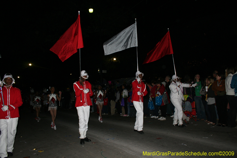 2009-Krewe-of-Muses-New-Orleans-Mardi-Gras-0694