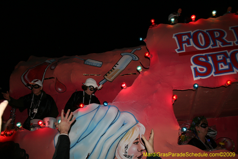 2009-Krewe-of-Muses-New-Orleans-Mardi-Gras-0714