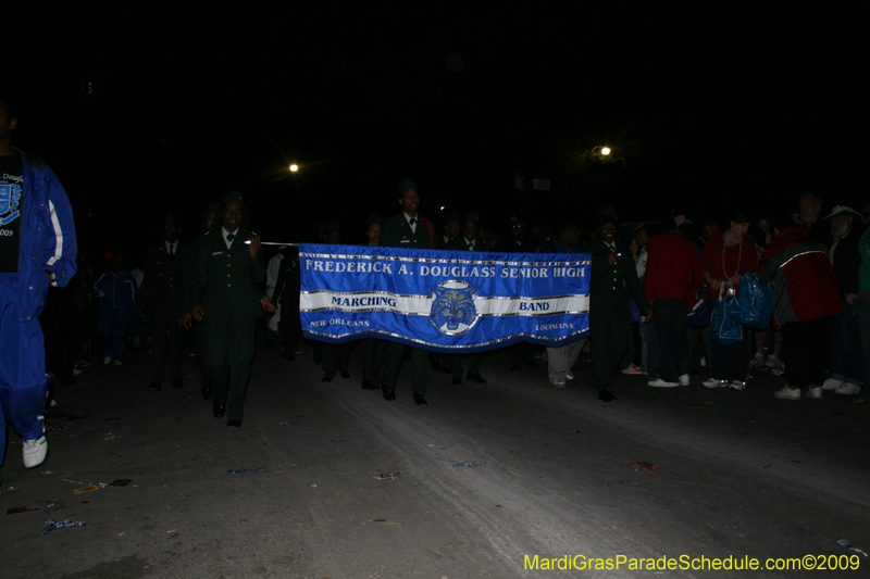 2009-Krewe-of-Muses-New-Orleans-Mardi-Gras-0715