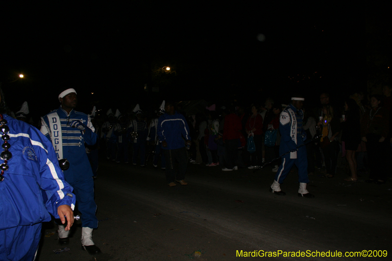 2009-Krewe-of-Muses-New-Orleans-Mardi-Gras-0721