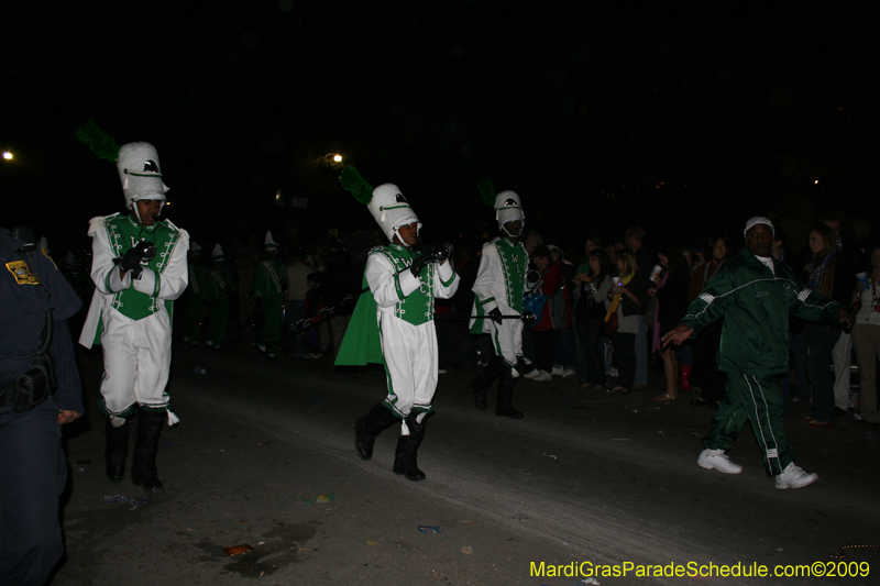 2009-Krewe-of-Muses-New-Orleans-Mardi-Gras-0740