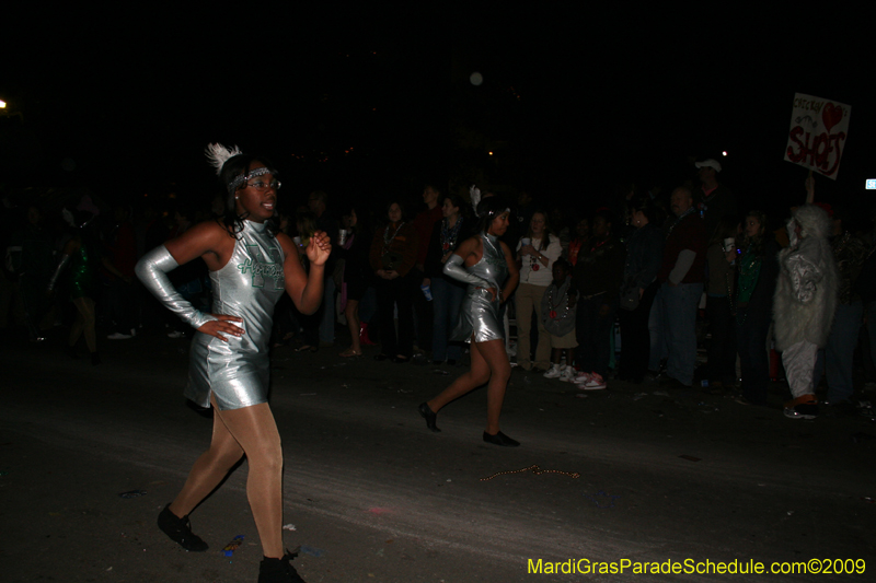 2009-Krewe-of-Muses-New-Orleans-Mardi-Gras-0746